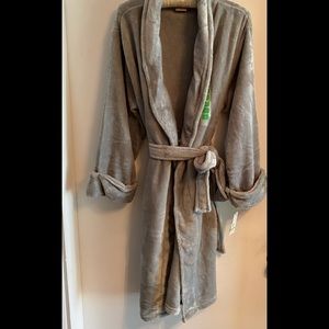 Women’s Ink+Ivy Soft Gray Robe NWT